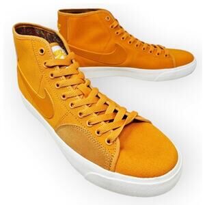 NIKE SB BLZR Court Mid Premium Light Curry/Sail Skate Shoes Men’s Size 10 NEW